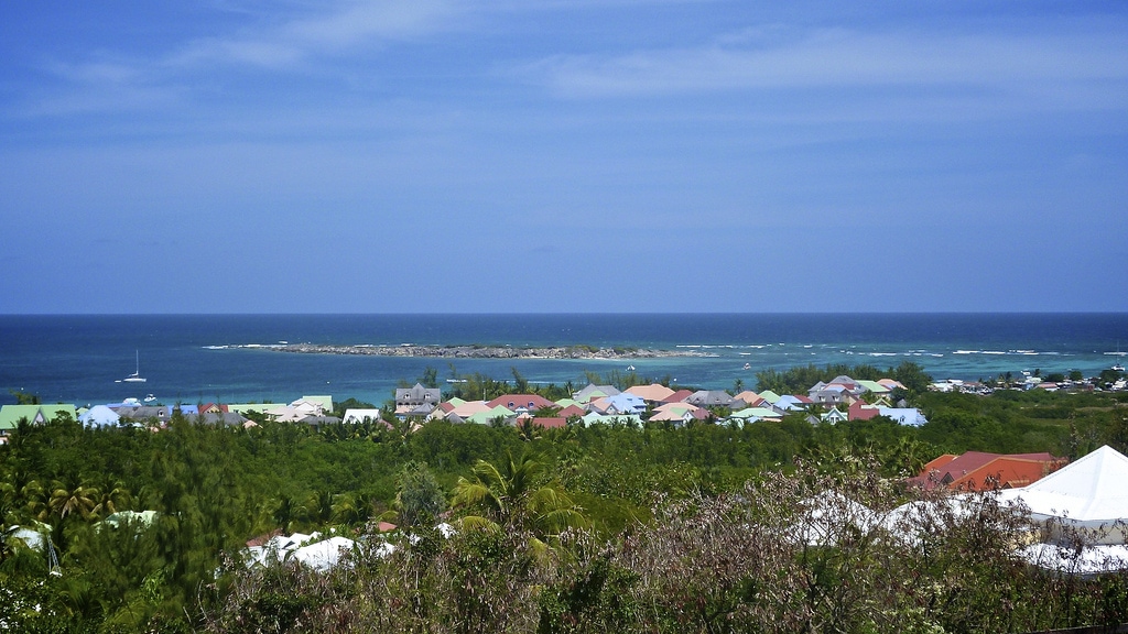 Defamation and libel are criminal offences in the Caribbean nations of Aruba, Saint Martin and Curaçao., r.lt/Flickr